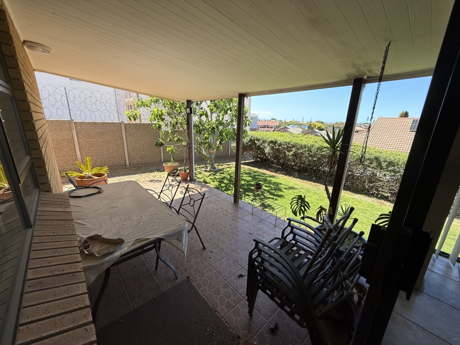 3 Bedroom Property for Sale in Hartenbos Central Western Cape